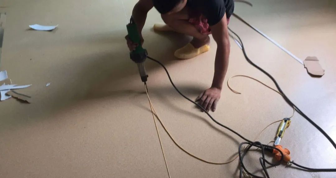 影響PVC塑膠地板焊縫好壞的因素有哪些？